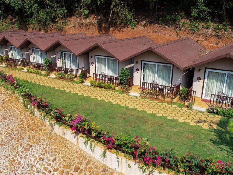 Stone Wood Premier Gokarna Hotel Gokarna  Eksteriør billede