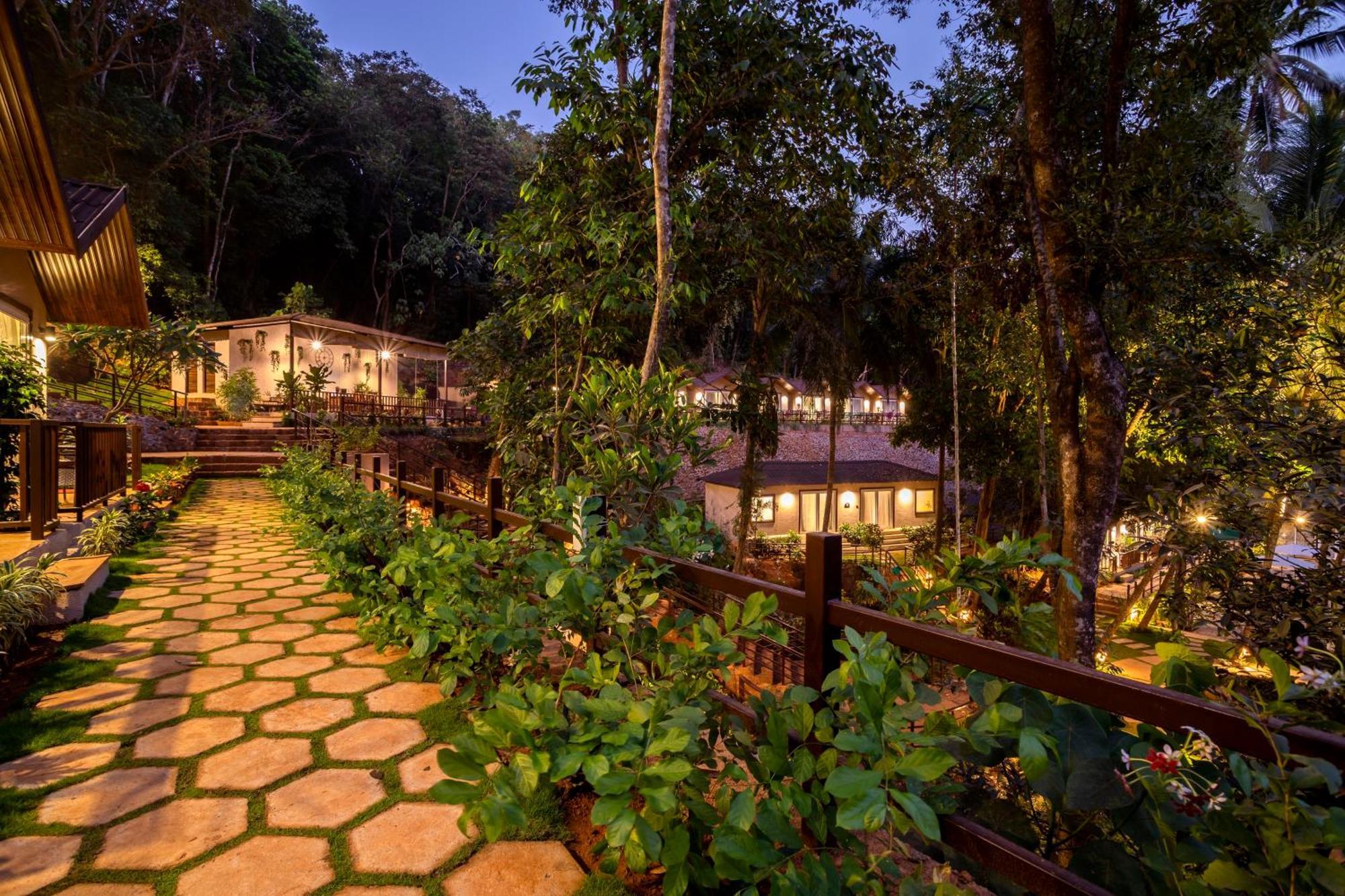 Stone Wood Premier Gokarna Hotel Gokarna  Eksteriør billede