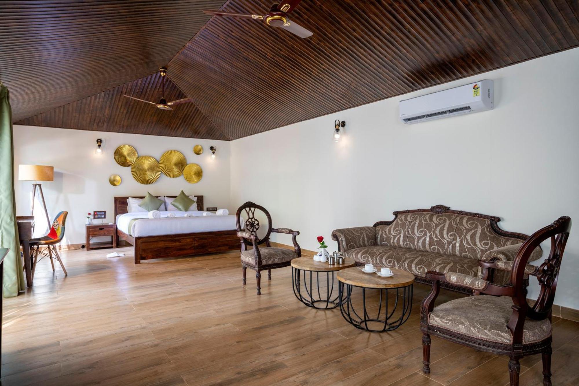 Stone Wood Premier Gokarna Hotel Gokarna  Eksteriør billede