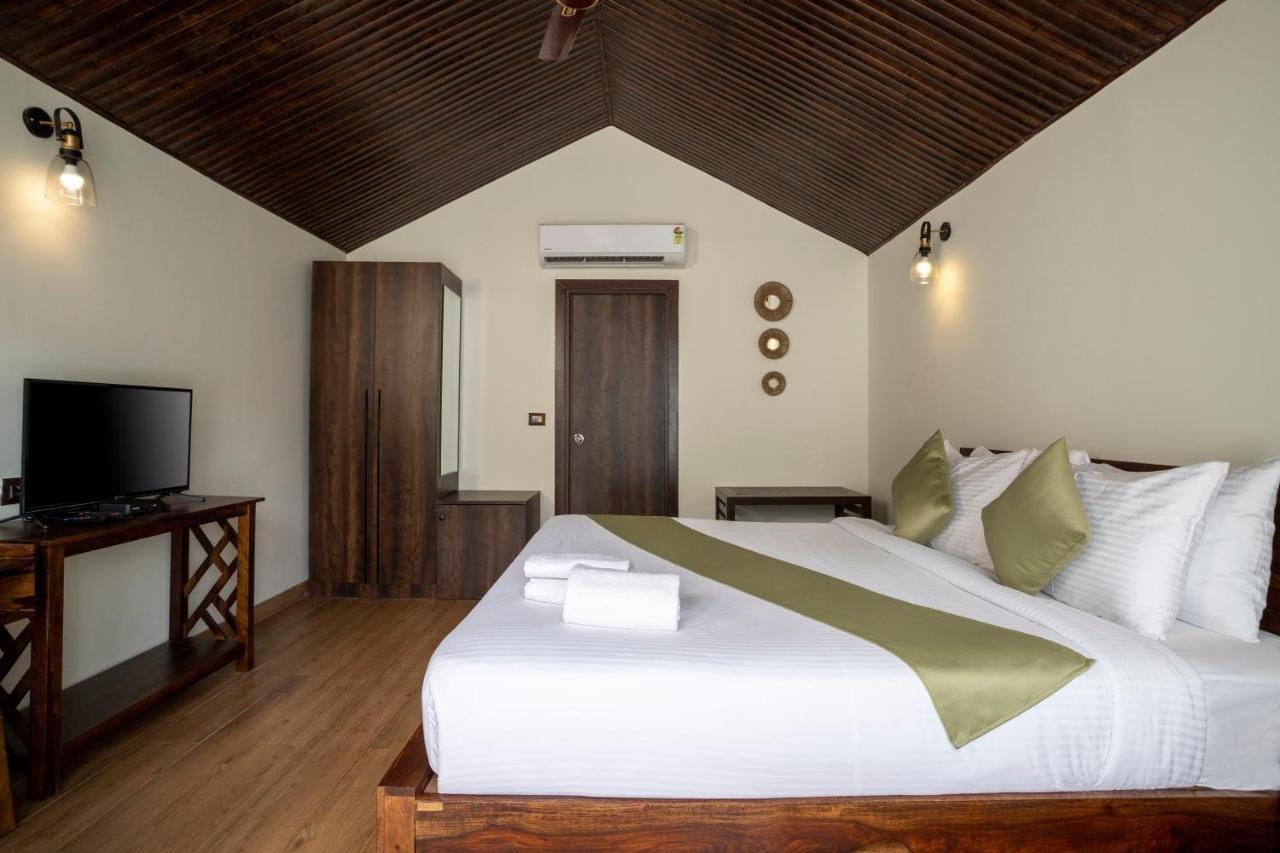 Stone Wood Premier Gokarna Hotel Gokarna  Eksteriør billede
